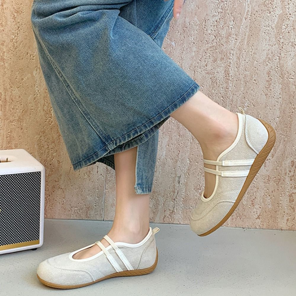 Mary Jane Shoes - Farbblockierte Mary Jane Schuhe aus Kunstleder,
