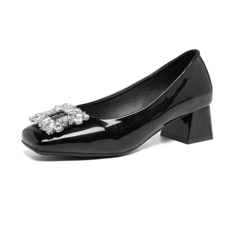 Flache Schuhe mit eckiger Spit – Women'S Shoes Professional Bewertung und Preis